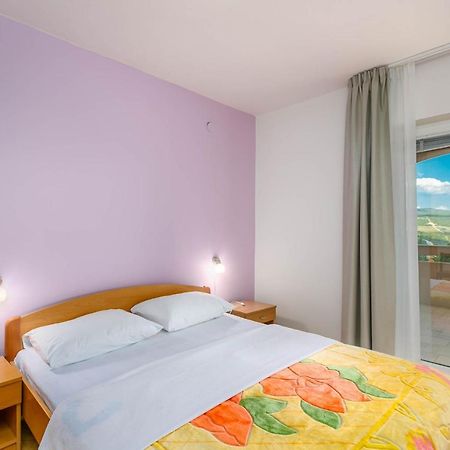 Apartmani Luka Kornić Exterior foto