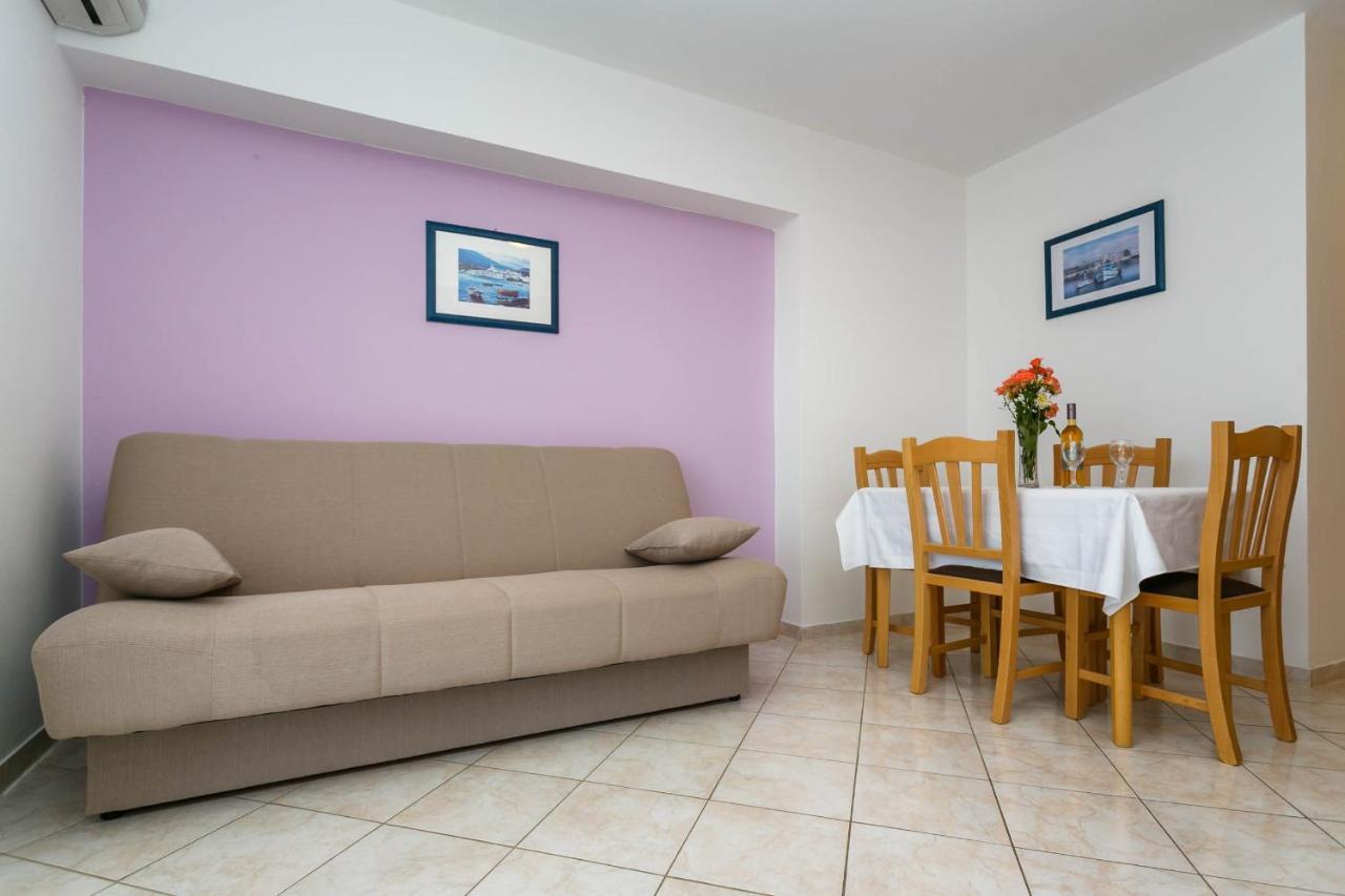 Apartmani Luka Kornić Exterior foto