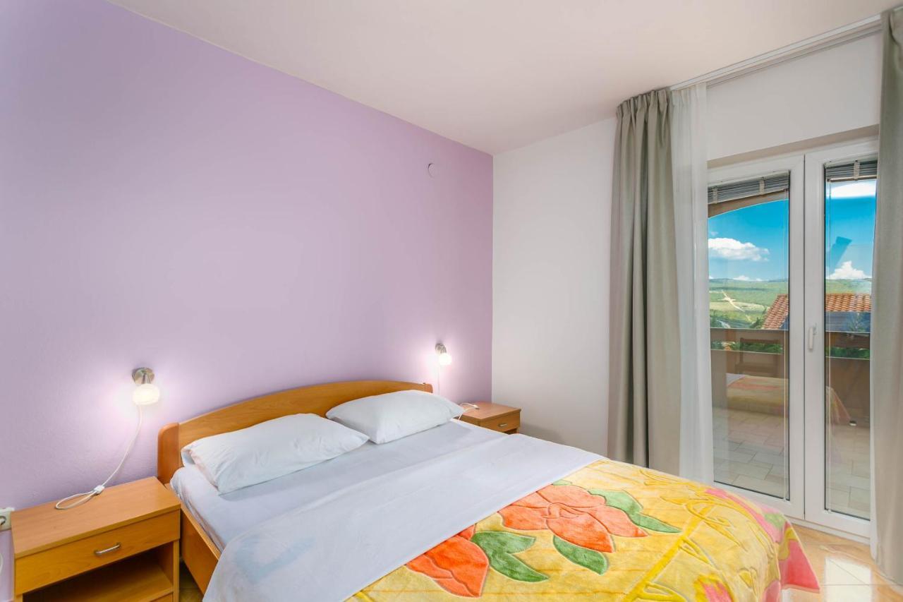 Apartmani Luka Kornić Exterior foto