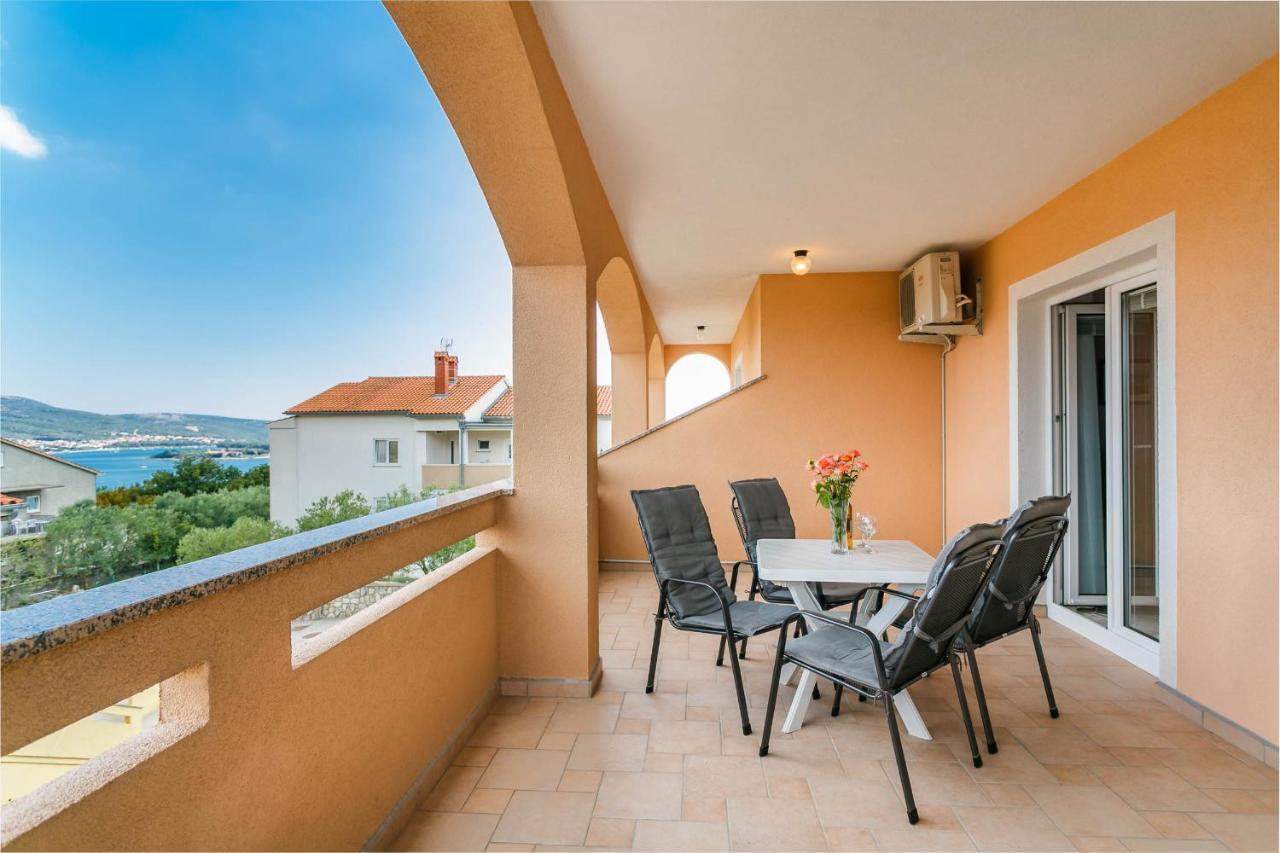Apartmani Luka Kornić Exterior foto