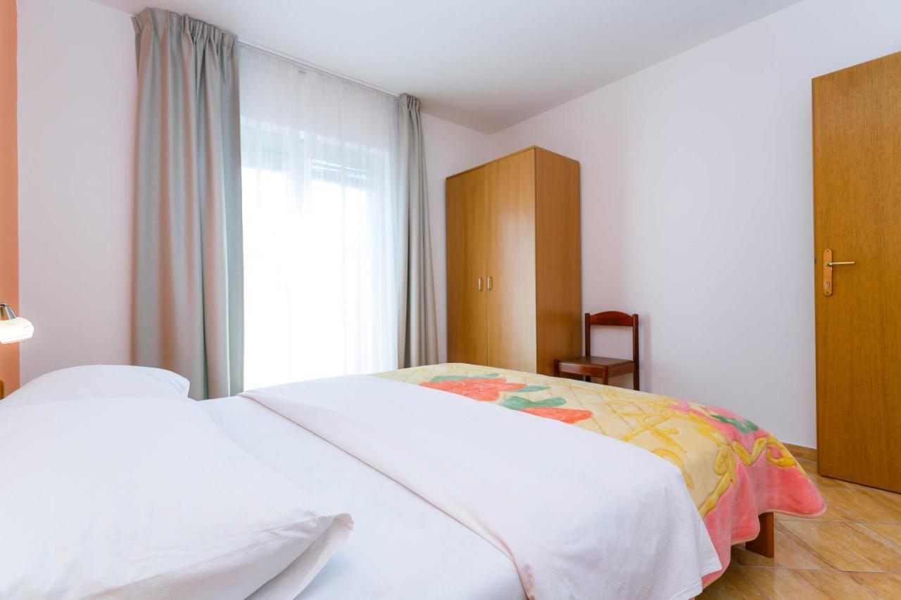 Apartmani Luka Kornić Exterior foto